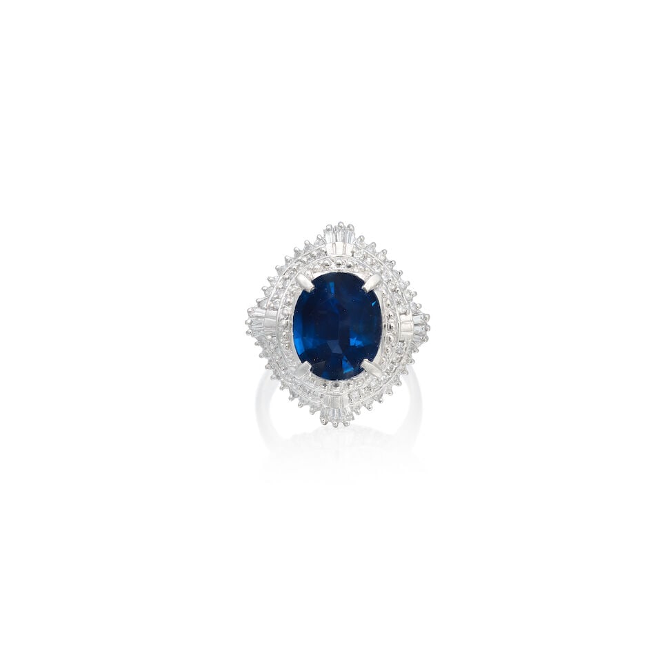 SAPPHIRE AND DIAMOND RING - 4