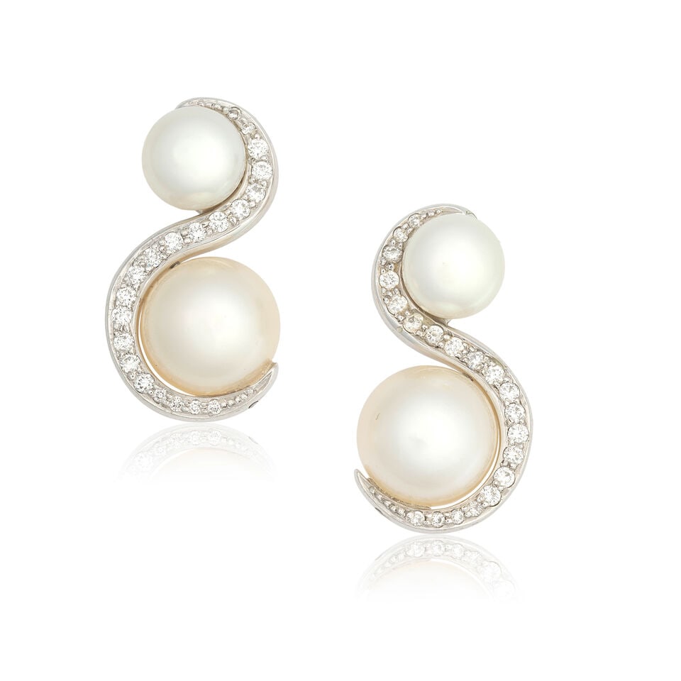 CASSANDRA GOAD: CULTURED PEARL AND DIAMOND 'SHANGHAI' EARRINGS, 2006: CASSANDRA GOAD: CULTURED PEARL AND DIAMOND 'SHANGHAI' EARRINGS, 2006 Cultured pearls Brilliant-cut diamonds approx. 0.40ct total 18 carat gold Maker's mark CG, London hallmarks Length 2.1cm Weight