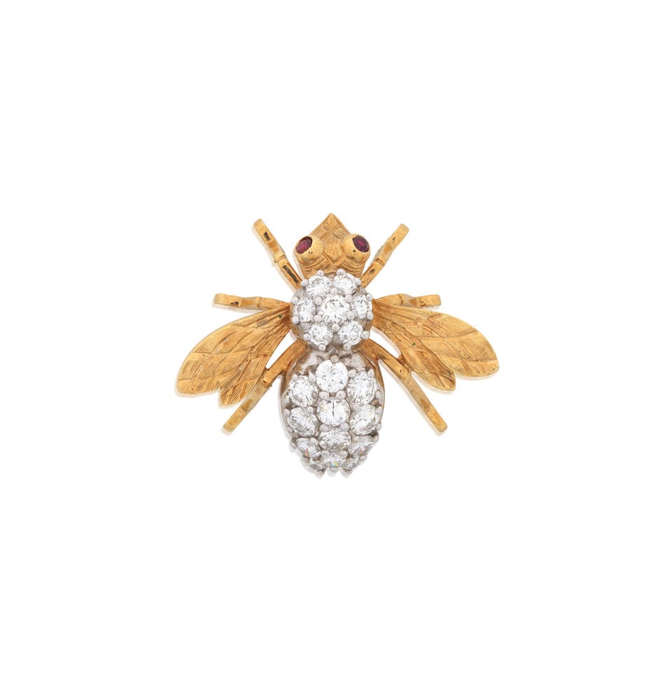 HERBERT ROSENTHAL: DIAMOND AND RUBY-SET BEE BROOCH: HERBERT ROSENTHAL: DIAMOND AND RUBY-SET BEE BROOCH Brilliant-cut diamonds approx. 1.95cts total Circular-cut rubies Maker's mark HR Length approx. 3.0cm Weight approx. 11.0g Footnotes: OVERALL