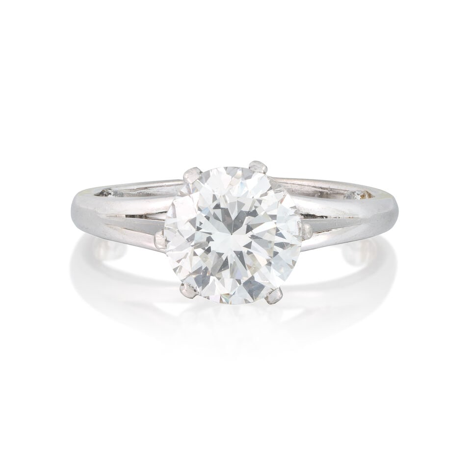 DIAMOND SINGLE-STONE RING (1 of 3)