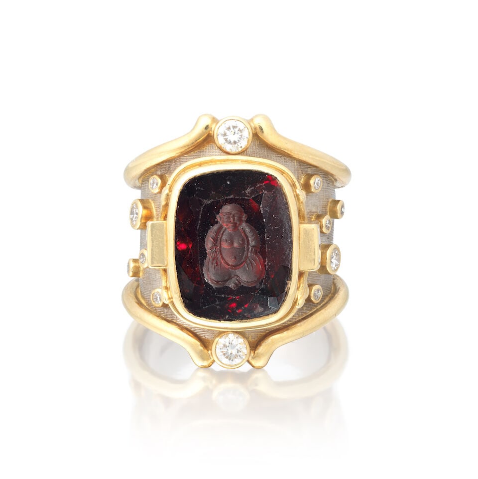 ELIZABETH GAGE: GARNET INTAGLIO AND DIAMOND-SET DRESS RING (1 of 4)