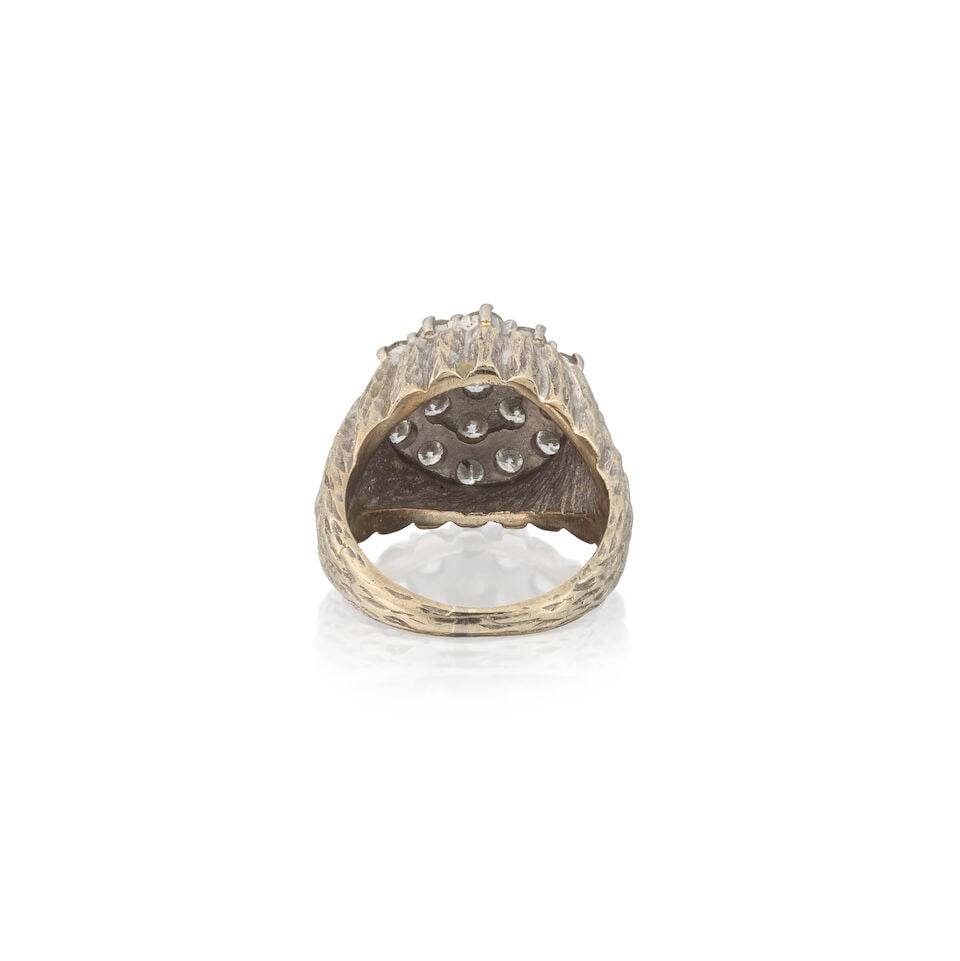 DIAMOND-SET BOMBÉ CLUSTER RING - 2