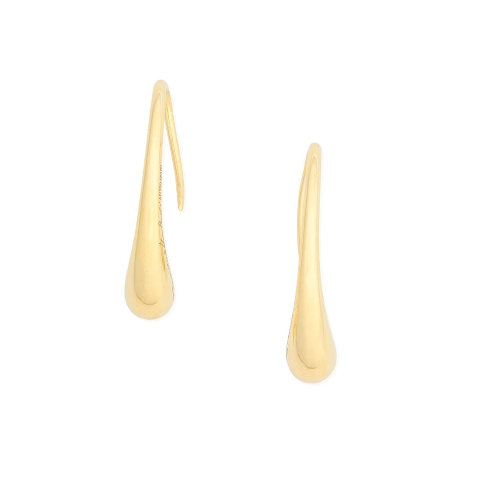 ELSA PERETTI FOR TIFFANY: 'TEARDROP' EARRINGS, 2013: ELSA PERETTI FOR TIFFANY: 'TEARDROP' EARRINGS, 2013 18 carat gold Signed Elsa Peretti, Tiffany & Co. Length 2.5cm Weight approx. 9.5g Maker's case and box Footnotes: OVERALL CONDITION Light surface we