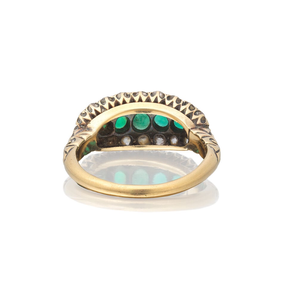 EMERALD AND DIAMOND RING - 2