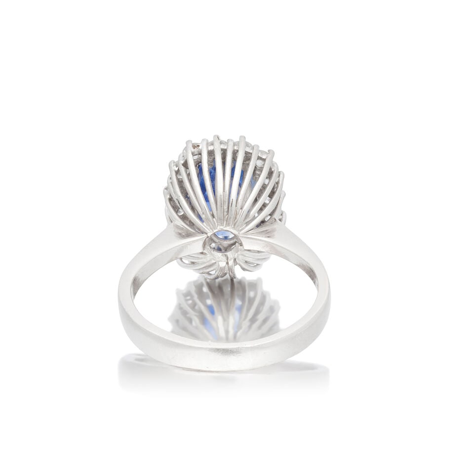 SAPPHIRE AND DIAMOND CLUSTER RING - 2