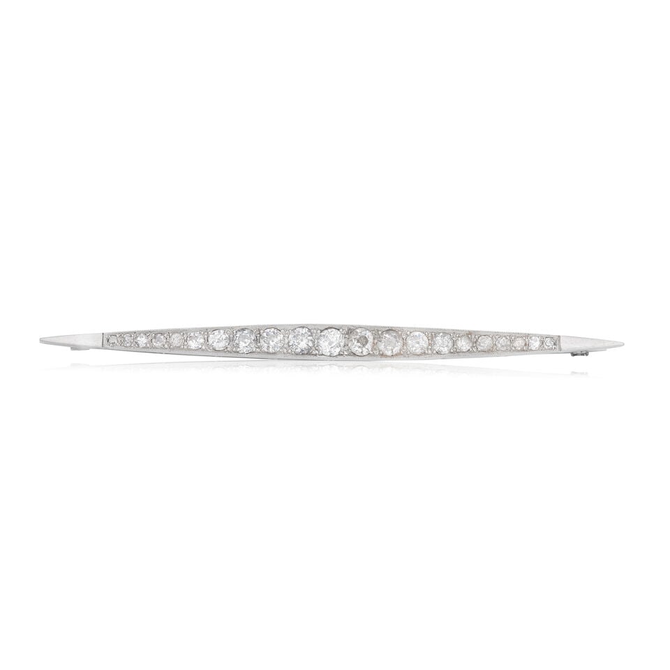 DIAMOND BAR BROOCH: DIAMOND BAR BROOCH Old brilliant and single-cut diamonds approx. 1.15cts total Length 7.2cm Weight approx. 5.5g Footnotes: OVERALL CONDITION Some light wear to unhallmarked white metal, stamped to