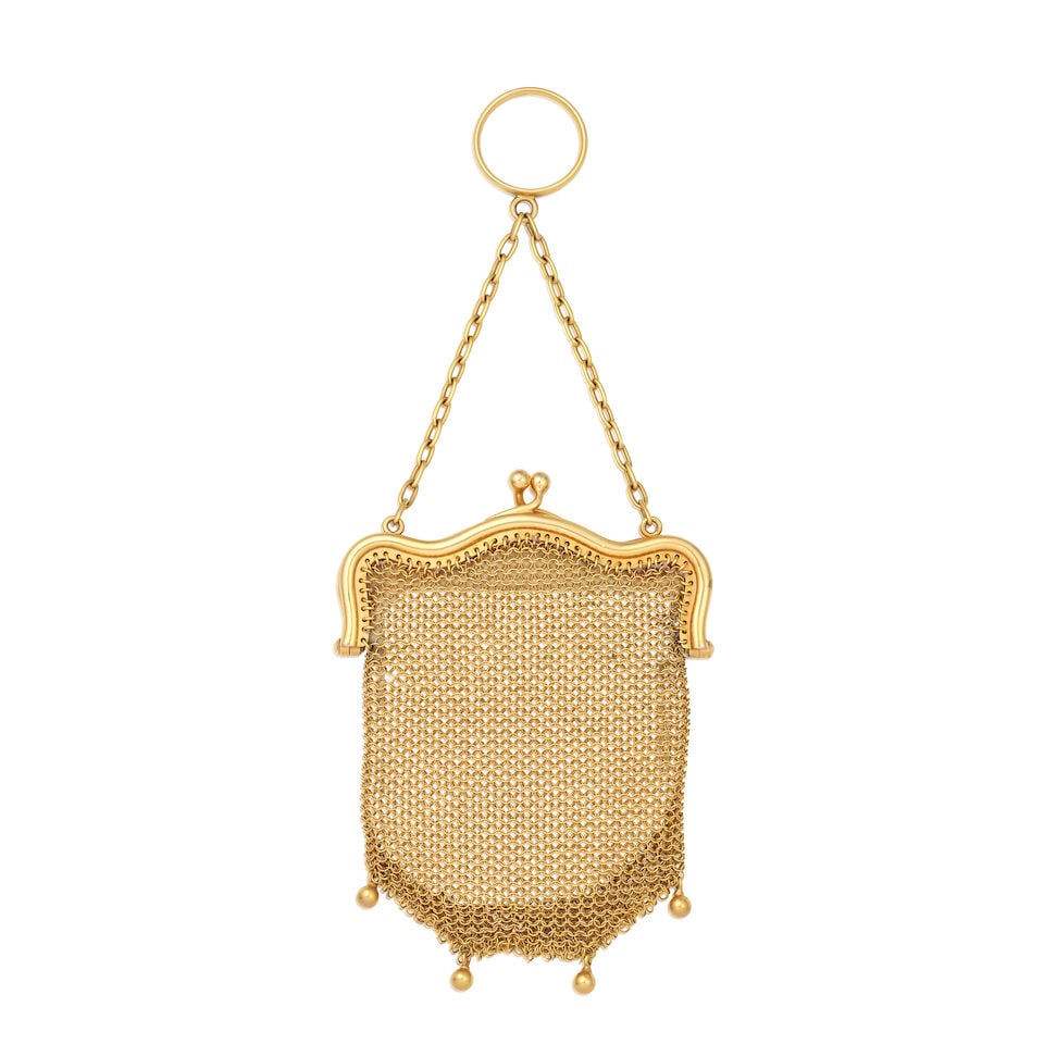 MESH PURSE, CIRCA 1900: MESH PURSE, CIRCA 1900 Mesh purse Chamois lining Finger ring size approx. R½ Clasped closure Length excluding chain and ring 9.0cm, length of chain strap and ring 7.0cm Weight approx.