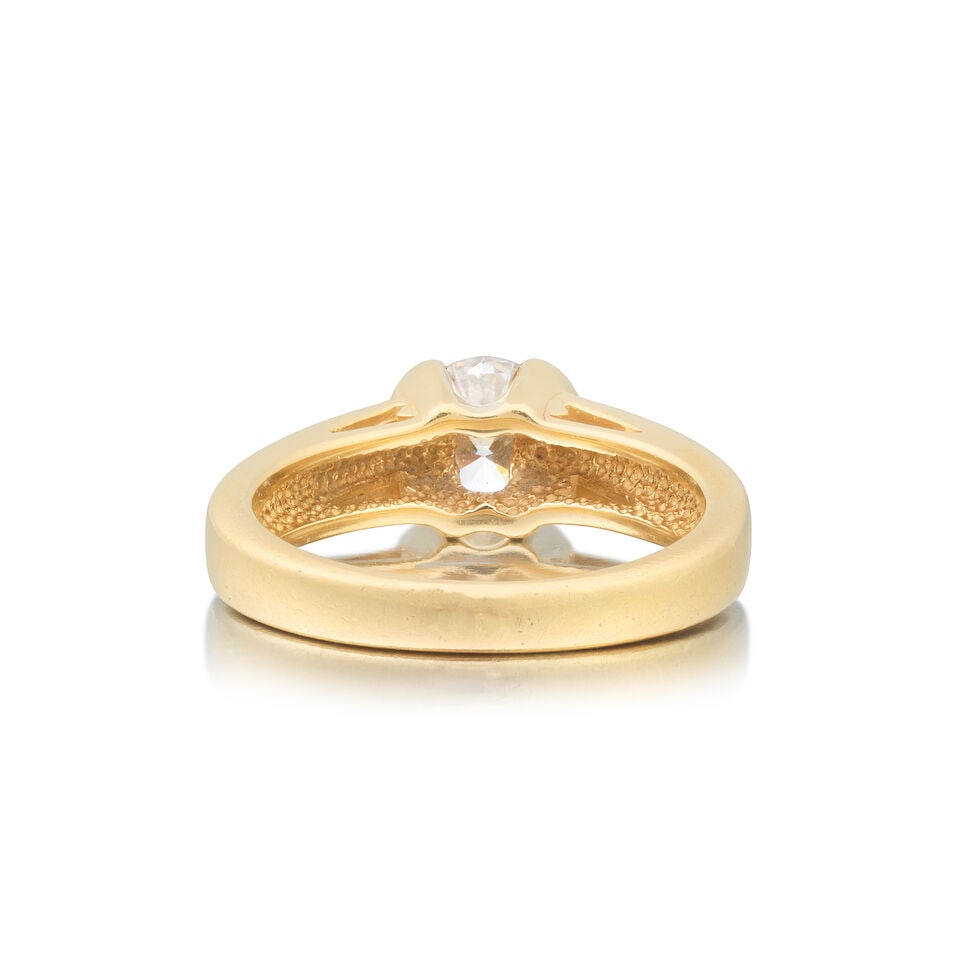 DIAMOND SINGLE-STONE RING - 2
