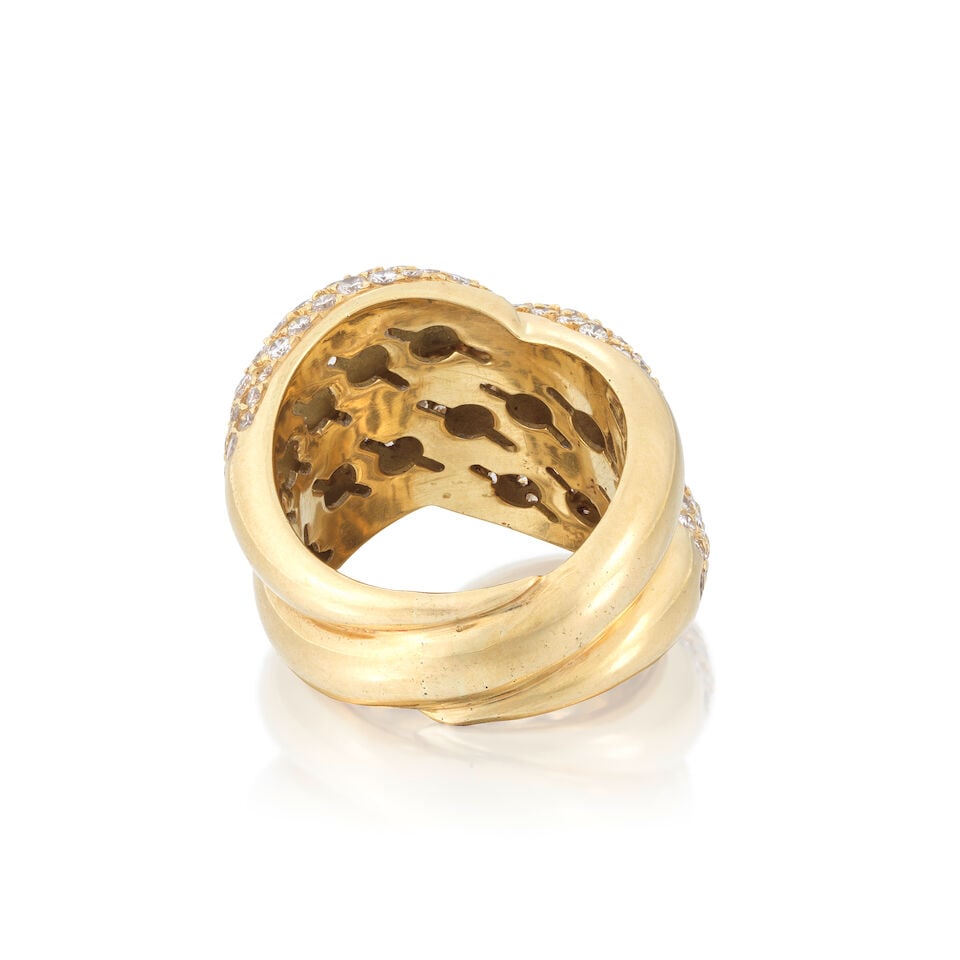 DIAMOND-SET SWIRL RING - 3