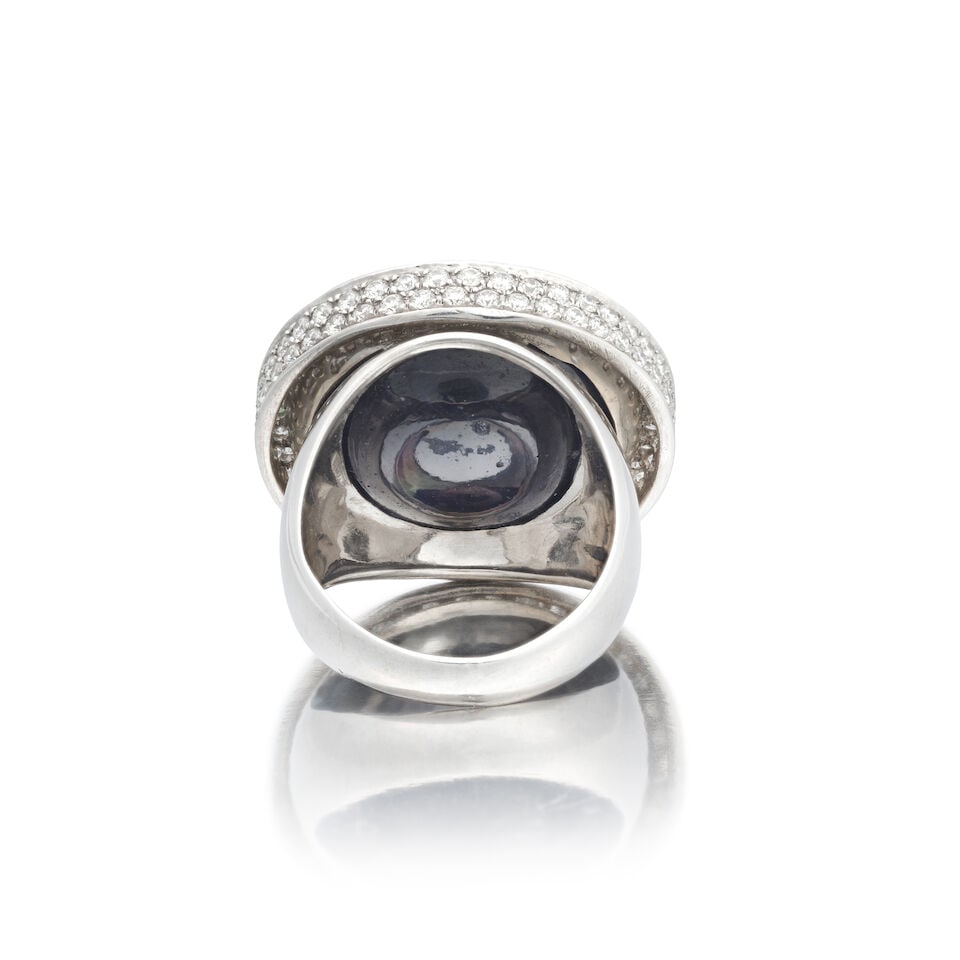 SAPPHIRE AND DIAMOND RING - 2
