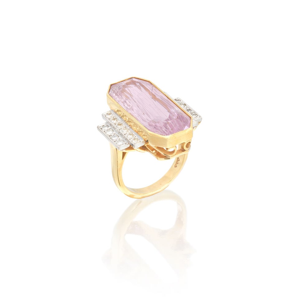 KUNZITE AND DIAMOND RING: KUNZITE AND DIAMOND RING Rutilated kunzite Brilliant-cut diamonds approx. 0.40ct total Ring size approx. K½ Weight approx. 13.0g Footnotes: OVERALL CONDITION Light surface wear to unhallmarked