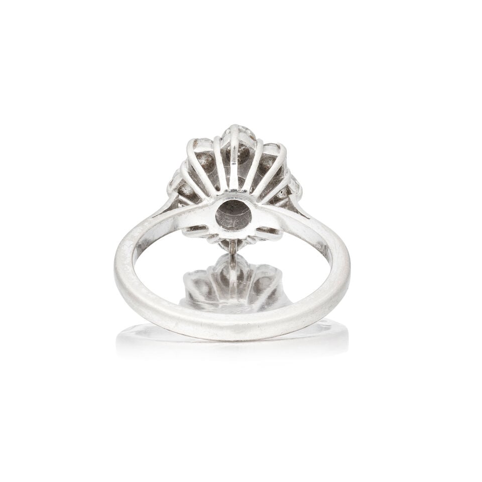 DIAMOND CLUSTER RING - 2