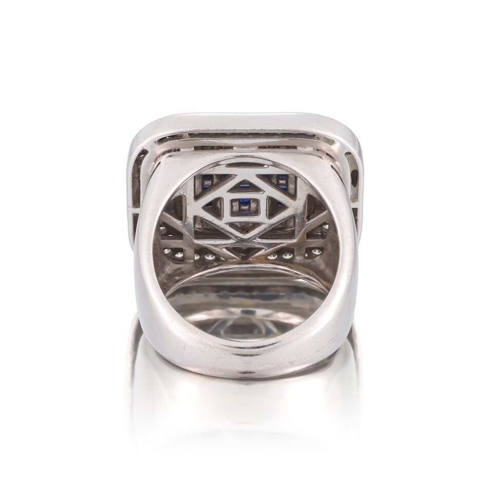 SAPPHIRE AND DIAMOND RING - 2