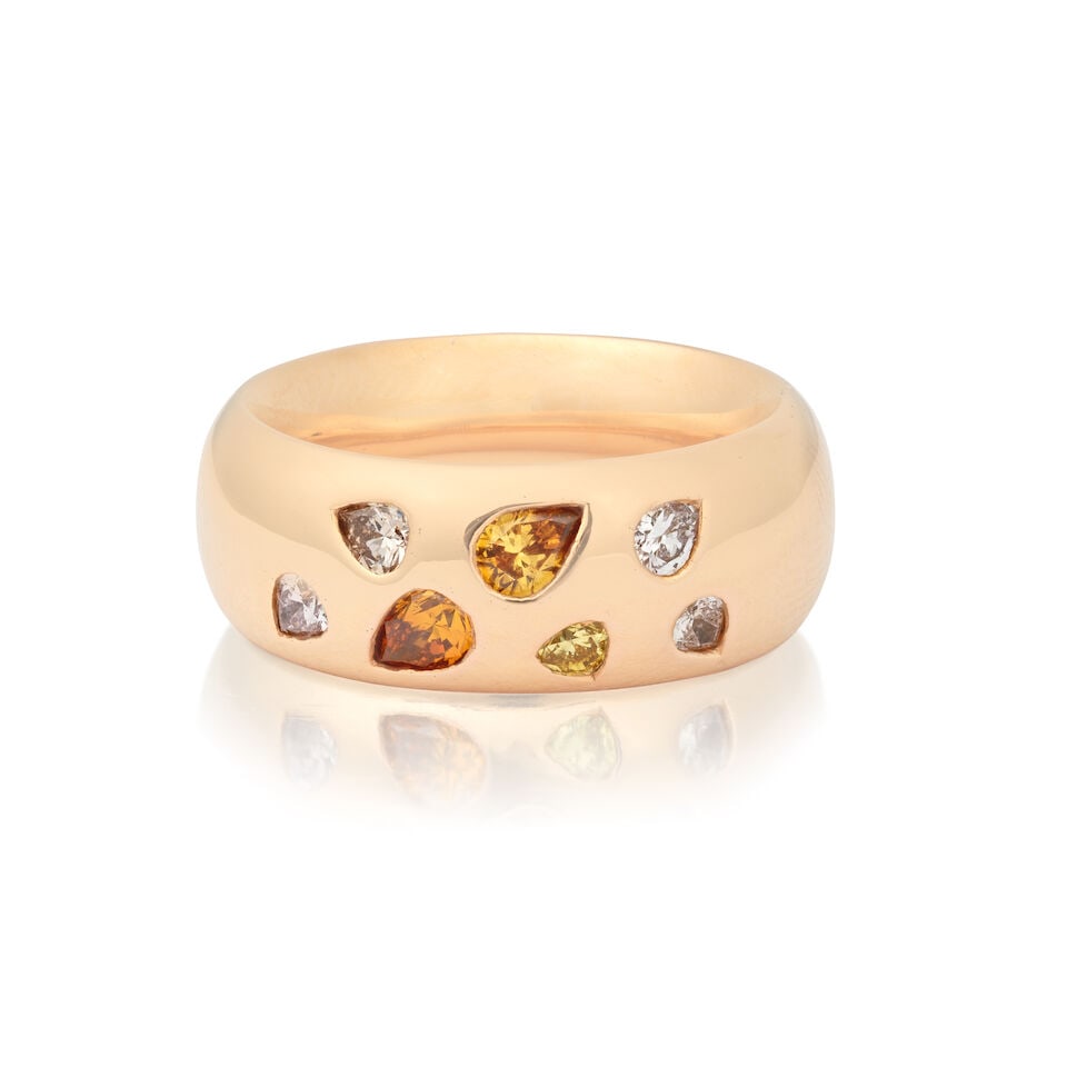 TRIO: COLOURED DIAMOND AND DIAMOND-SET RING: TRIO: COLOURED DIAMOND AND DIAMOND-SET RING Pear-cut diamonds Pear-cut coloured diamonds Signed Trio Ring size very approx. J (leading edge) Weight approx. 9.0g Footnotes: OVERALL CONDITION Very