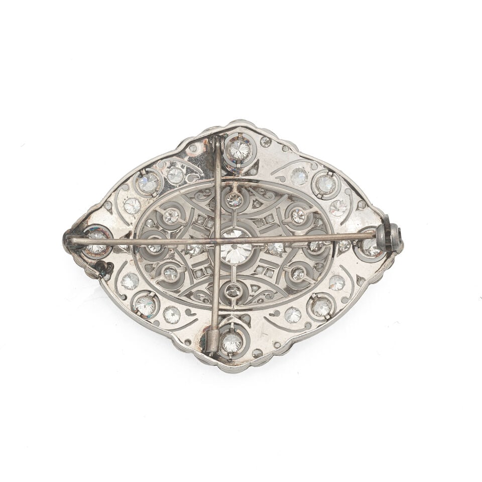 DIMAOND-SET PLAQUE BROOCH, CIRCA 1910 - 2