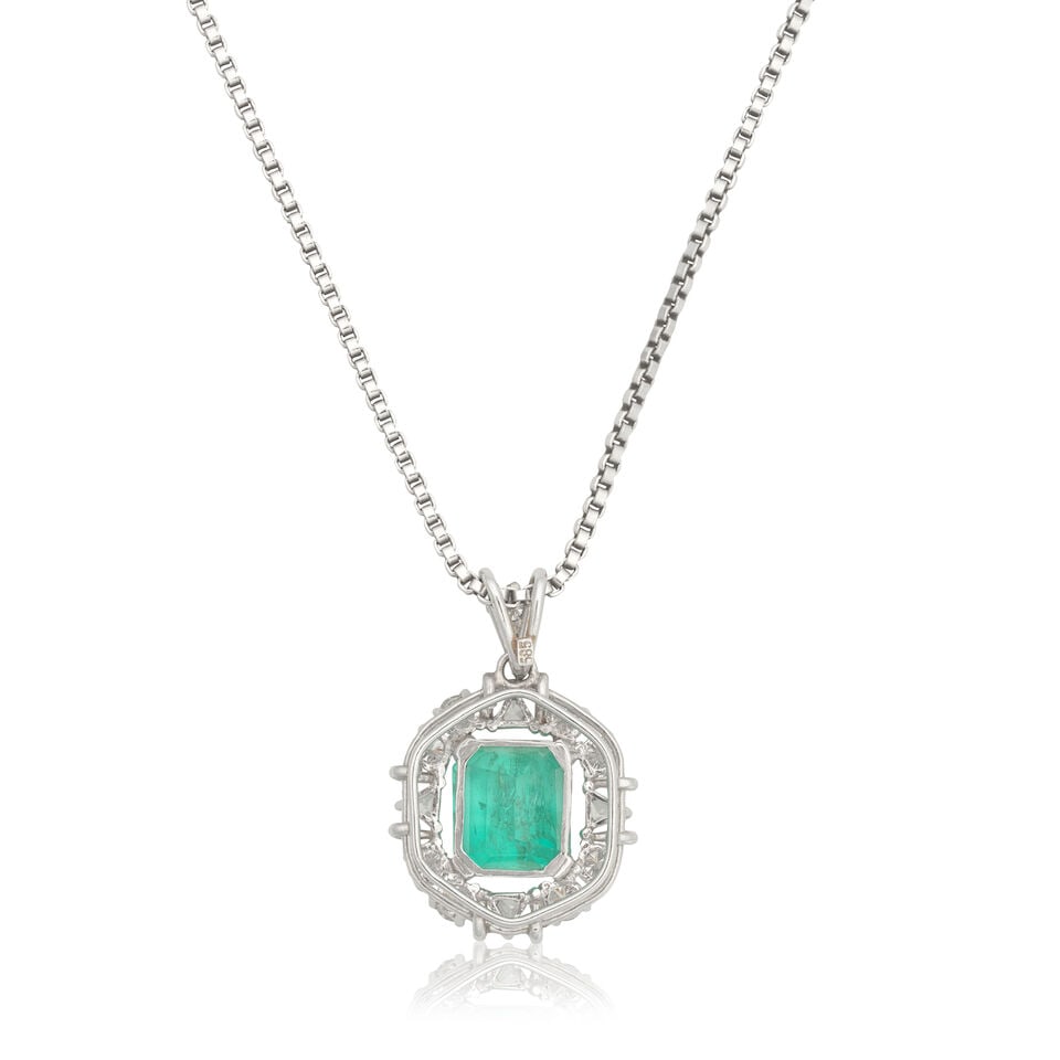 EMERALD AND DIAMOND PENDANT/NECKLACE - 2