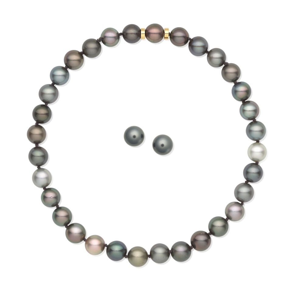 CULTURED PEARL NECKLACE AND EARRING SUITE: CULTURED PEARL NECKLACE AND EARRING SUITE Cultured pearls Length 43.5cm Weight approx. 96.0g Footnotes: OVERALL CONDITION Unhallmarked yellow metal clasp to necklace testing as 18kt gold, clasp