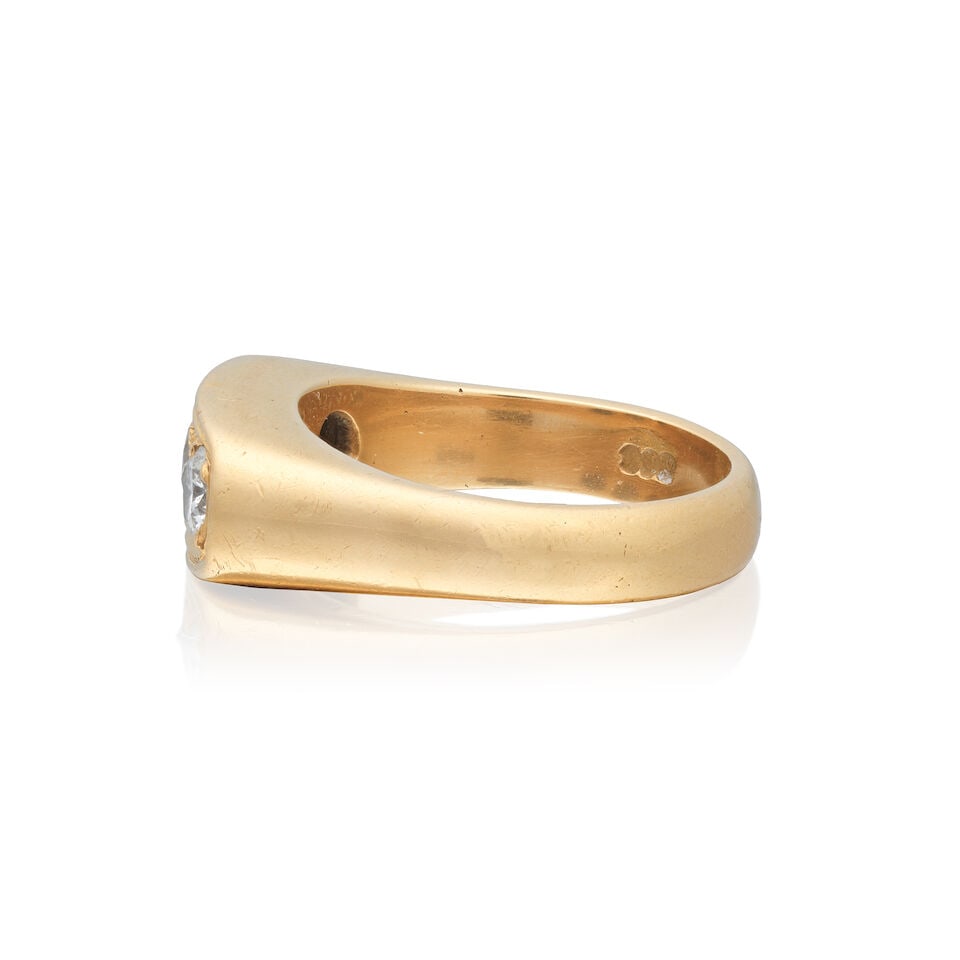 GOLD AND DIAMOND RING, 1975 - 3