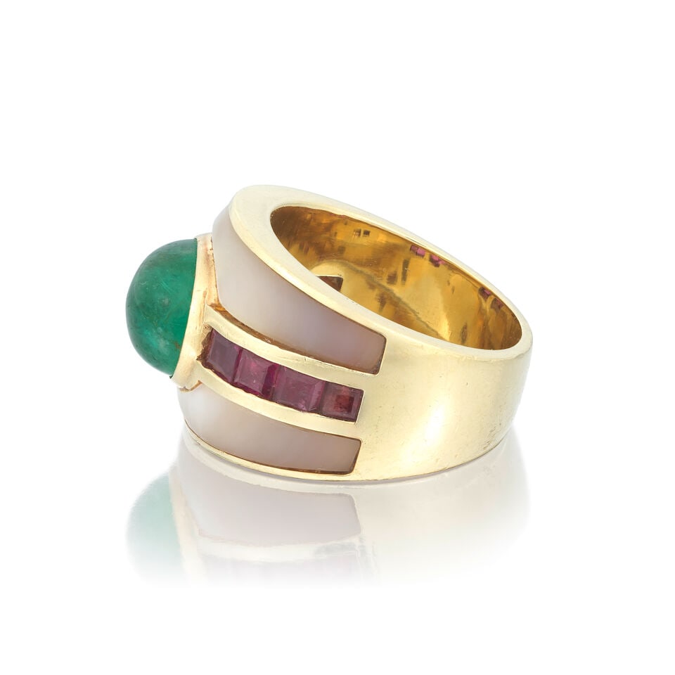 EMERALD, RUBY AND MOTHER-OF-PEARL RING - 3