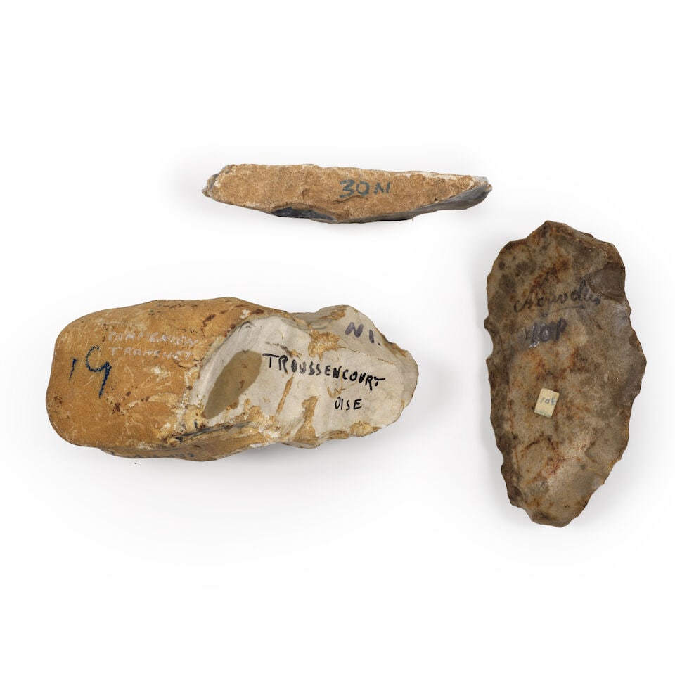 Sept bifaces, outils et éclats en silex paléolitique et néolithiques, France et B... - 2