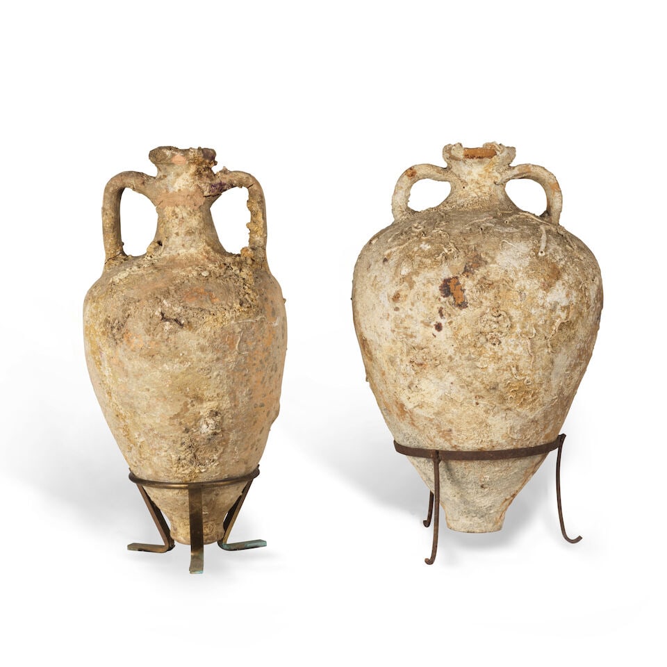 Deux amphores de transport romaines en terre cuite, Ca. Ier-IVe siècle ap. J.C.Two Roman po... (1 of 1)