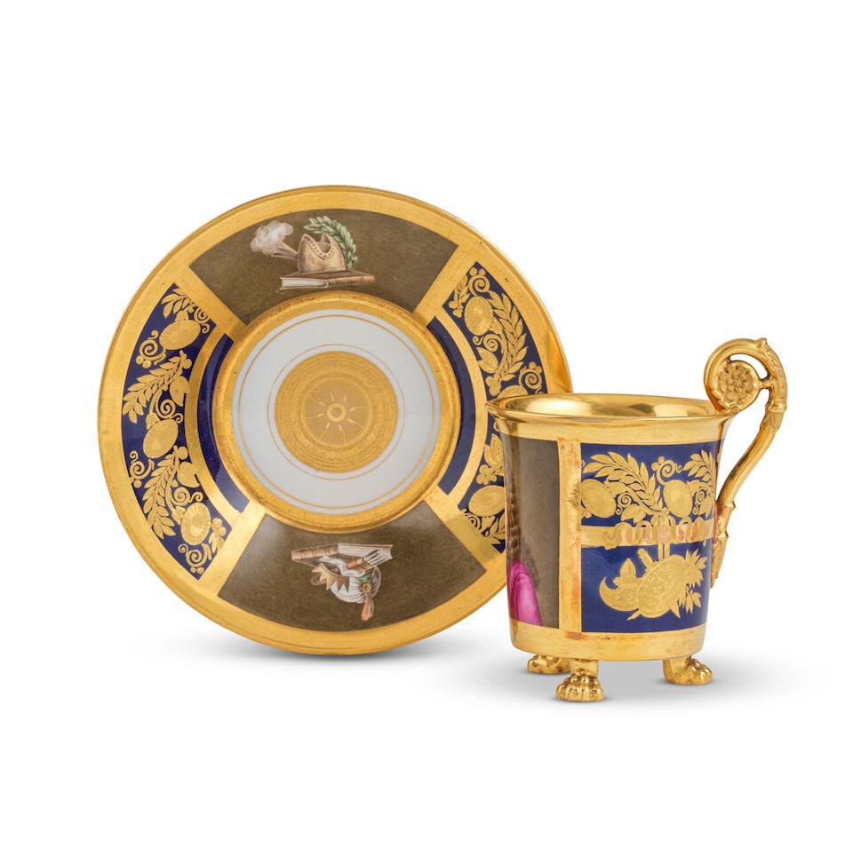 Tasse et soucoupe en porcelaine de Paris (Deroche), vers 1825 A Paris, Deroche, blue-ground cabi... - 2