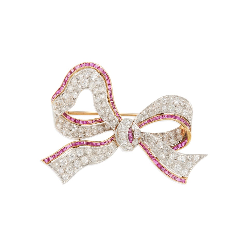 18K GOLD, DIAMOND AND RUBY BOW BROOCH (1 of 2)