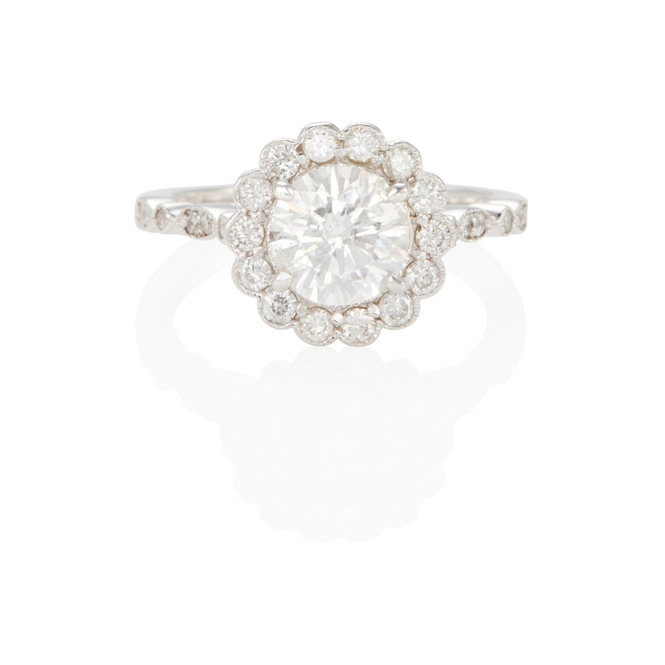 18K GOLD AND DIAMOND RING (1 of 2)