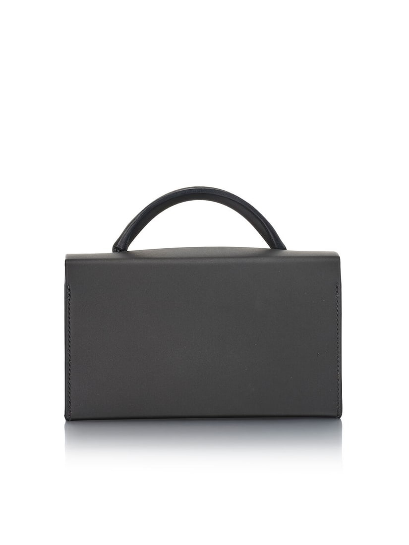 HERMÈS: BLACK/BETON MATTE ALLIGATOR AND BLACK VACHE HUNTER PETIT H BOX BAG (Includes dust bag): HERMÈS: BLACK/BETON MATTE ALLIGATOR AND BLACK VACHE HUNTER PETIT H BOX BAG 愛馬仕：黑色與冰川白VACHE HUNTER牛皮拼&