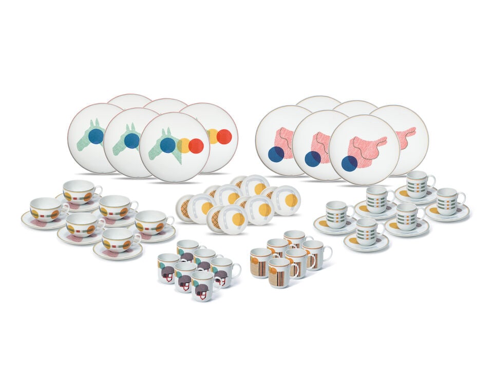 (NO RESERVE) HERMÈS: A SET OF 42 SAUT HERMÈS PORCELAIN TABLEWARE (Includes boxes) (1 of 12)
