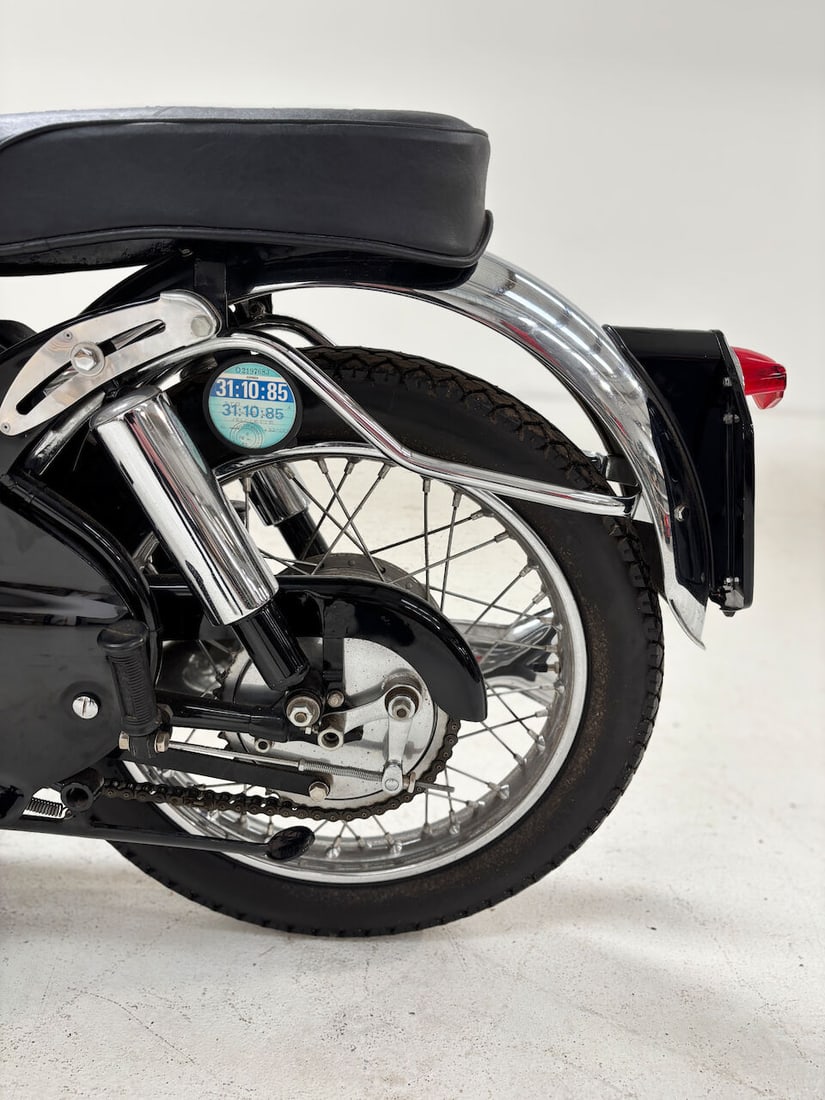 Property of a deceased's estate, 1959 Velocette 499c Venom Frame no. RS10835 Engine no. VM2858 - 10