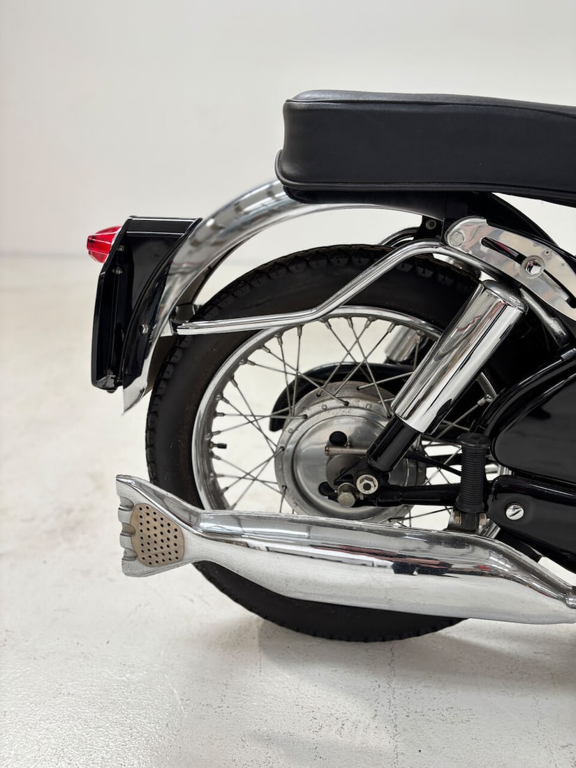 Property of a deceased's estate, 1959 Velocette 499c Venom Frame no. RS10835 Engine no. VM2858 - 20