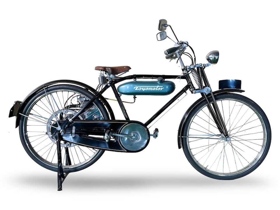 The Connoisseurs Collection, Part III, c.1950 Toyomotor E8 & Hikari 'New Model' Bicycle Frame no... (1 of 9)