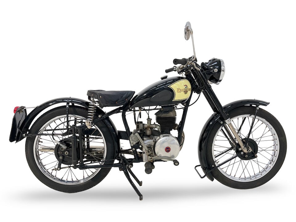 1951 Excelsior 197cc R1 Roadmaster Frame no. WTS/1573 Engine no. 268A52899: 1951 Excelsior 197cc R1 Roadmaster Registration no. LVS 375 Frame no. WTS/1573 Engine no. 268A52899 After WW2 Excelsior concentrated on the production of lightweights powered by engines of their own m