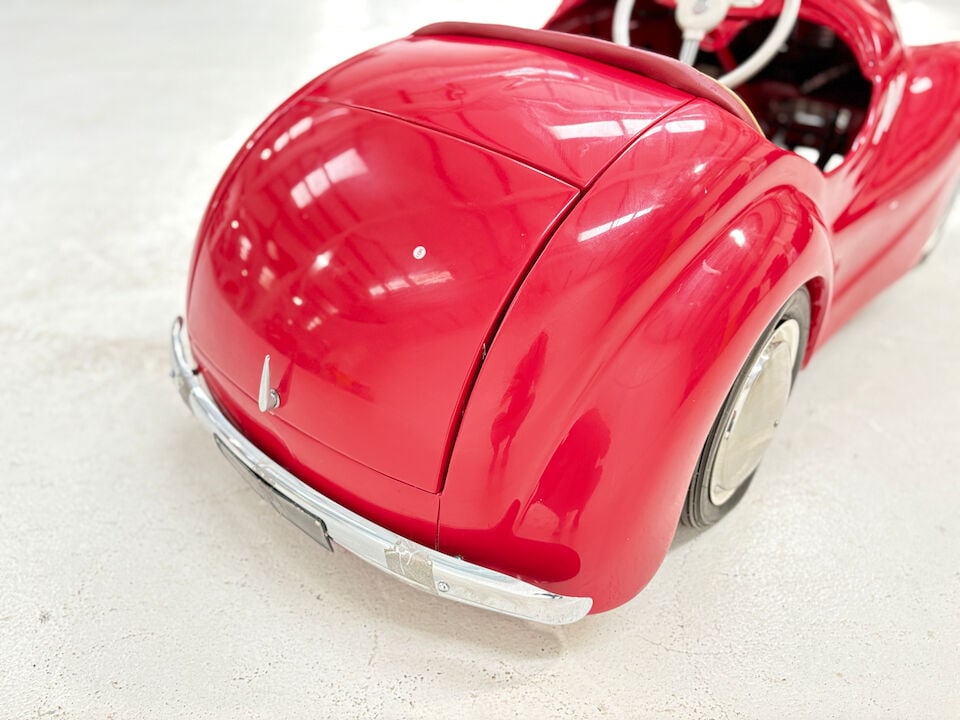 An Austin J40 pedal car - 13