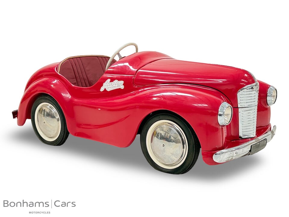 An Austin J40 pedal car (1 of 14)
