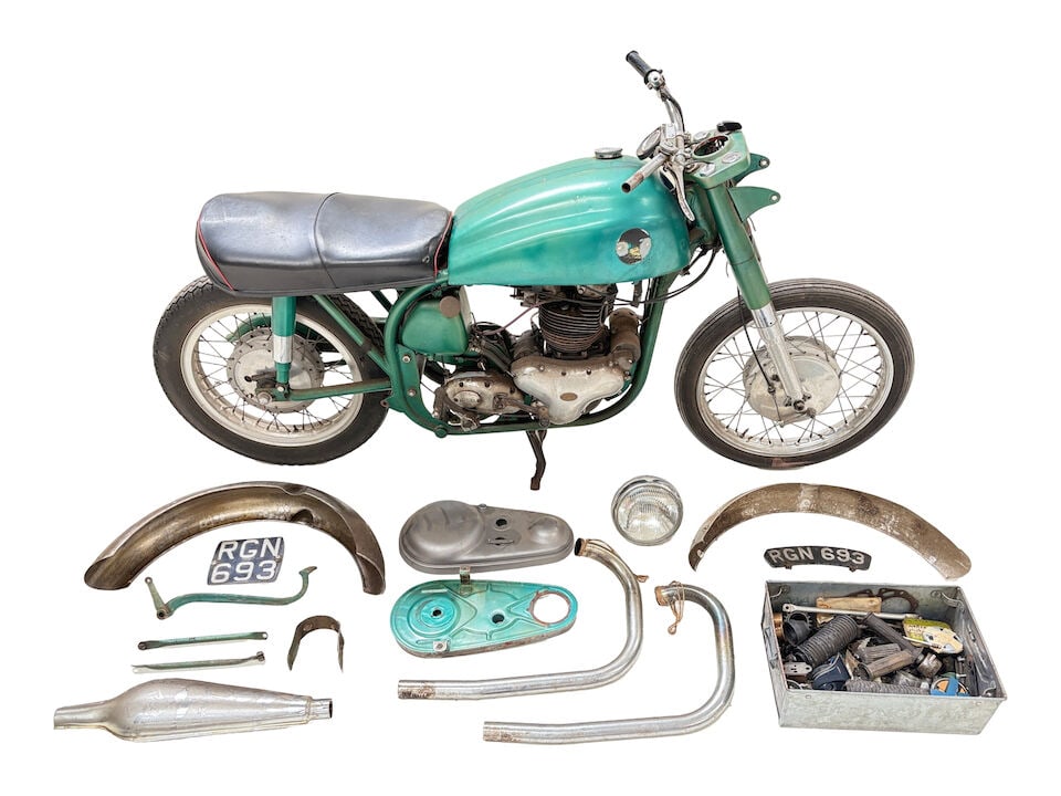 Property of a deceased's estate, 1955 Norton 498cc Dominator 88 Project (1 of 16)