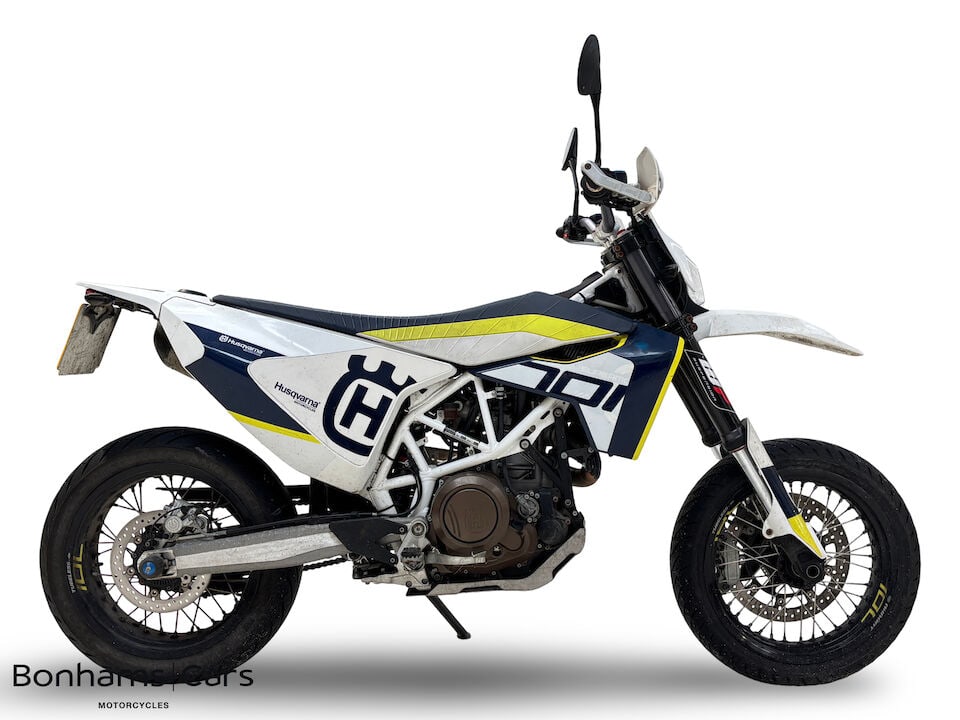 2016 Husqvarna 701 Super Moto Frame no. VBKUST406GM792910 Engine no. 6-760*38154* (1 of 20)