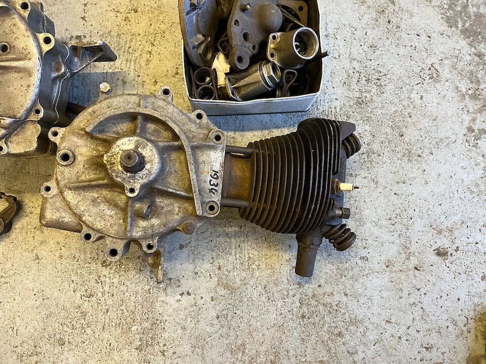 a c.1934 Norton CJ Engine - 7