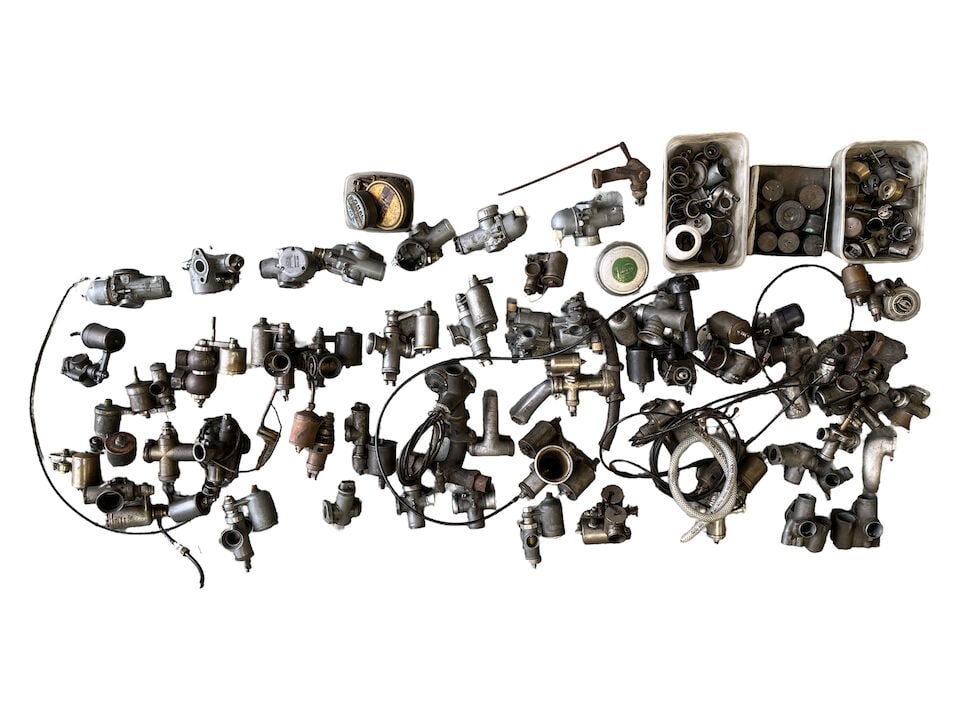 A large quantity of carburettors (1 of 4)