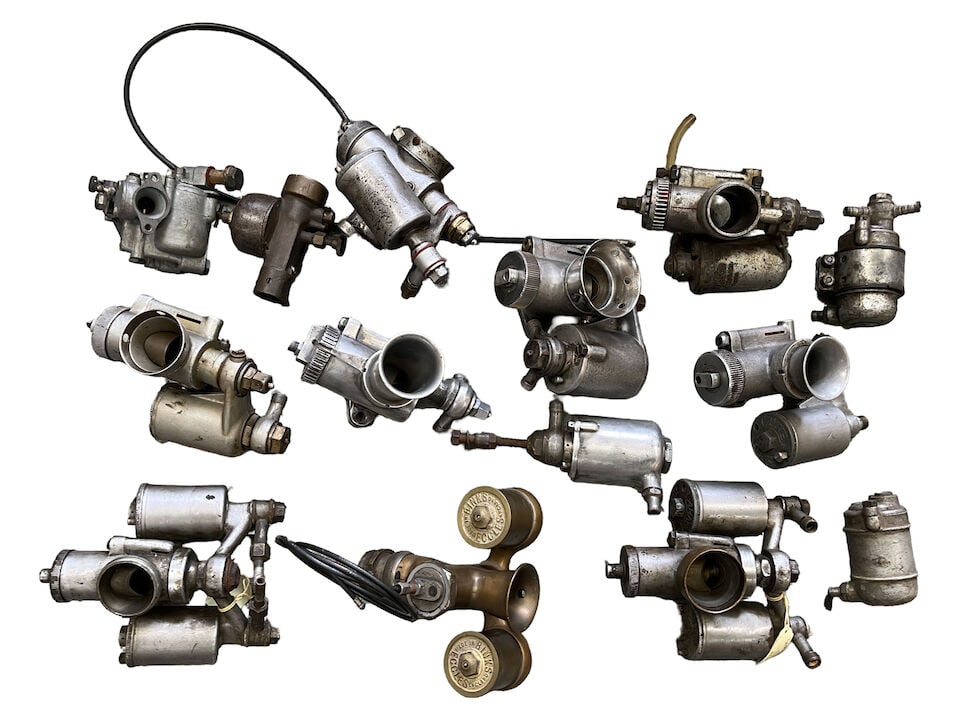 A quantity of carburettors and float chambers (1 of 3)