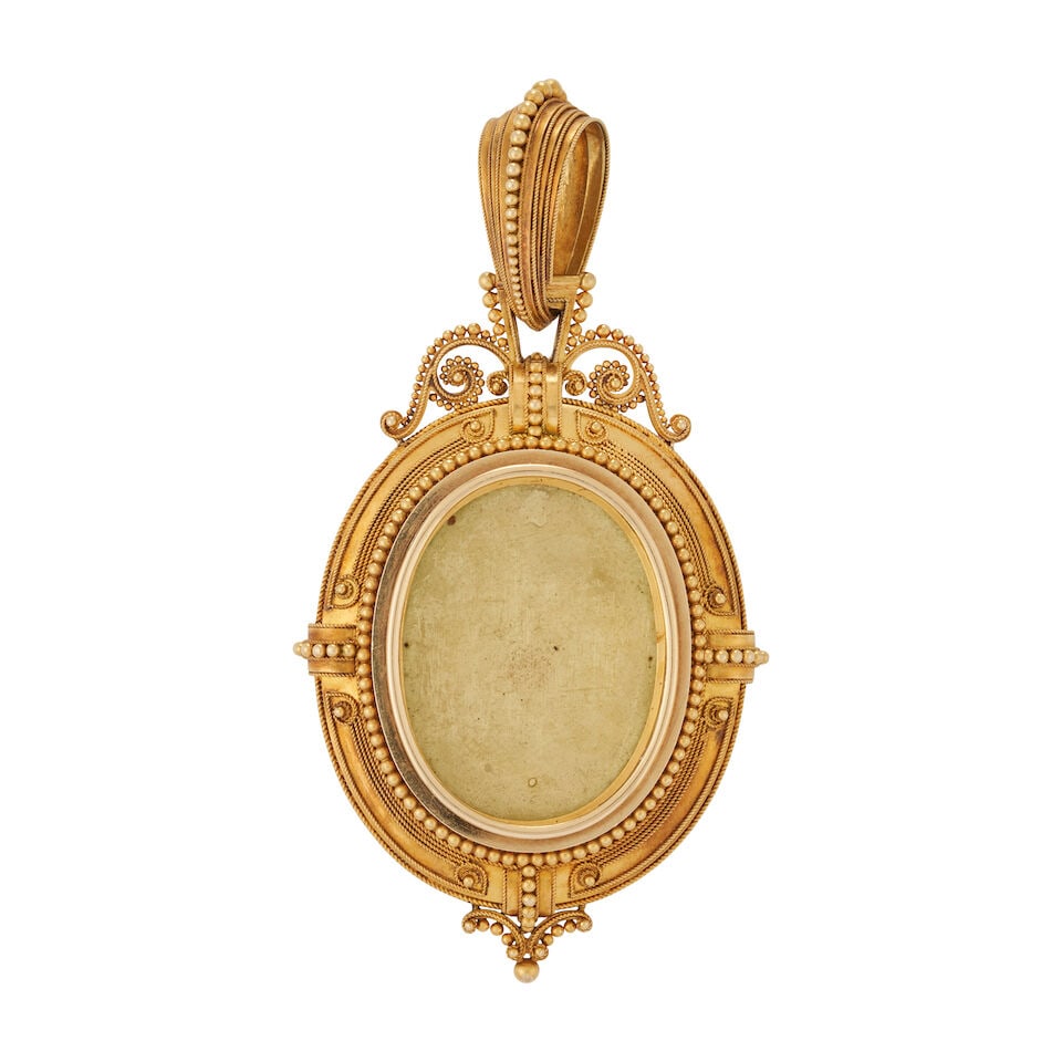 AN ANTIQUE GOLD, ENAMEL, AND DIAMOND PENDANT - 3