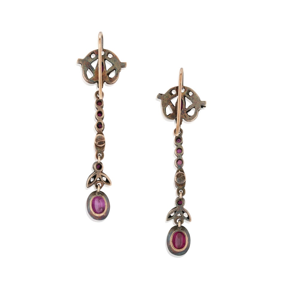 A PAIR OF RUBY AND DIAMOND EARRINGS - 4