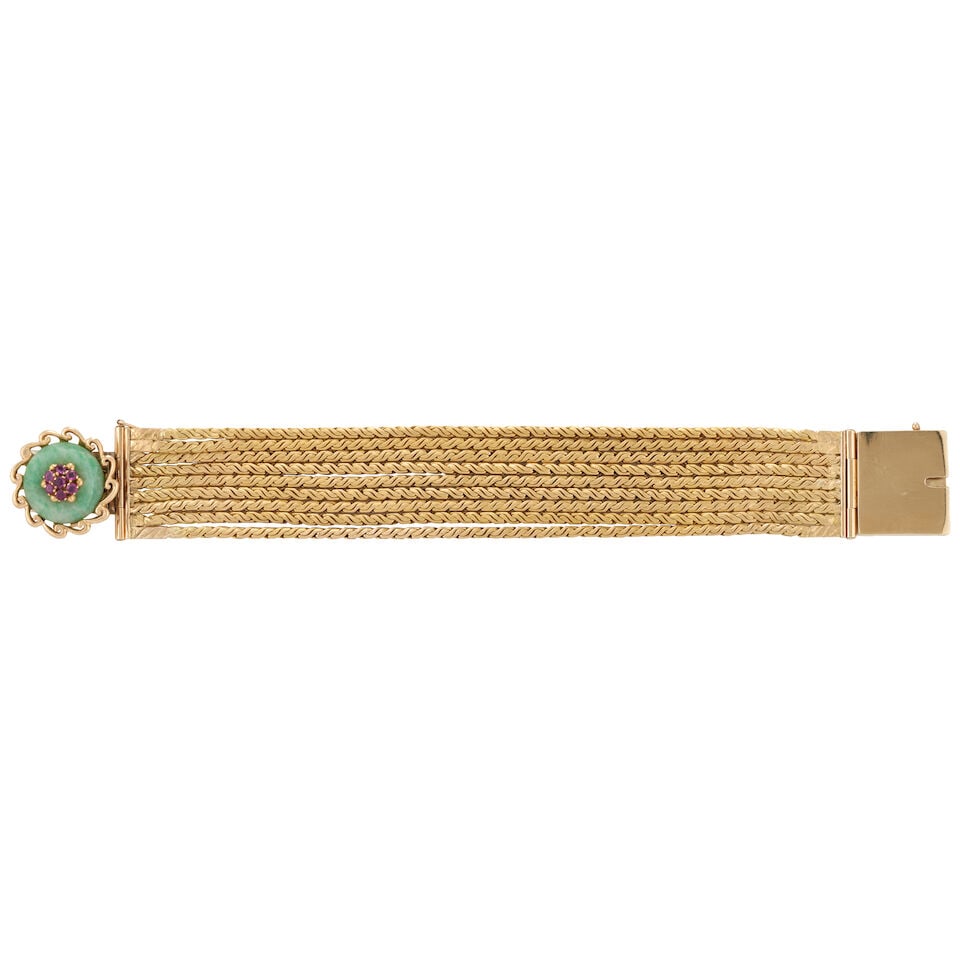 A GOLD, JADE, AND RUBY BRACELET (1 of 6)
