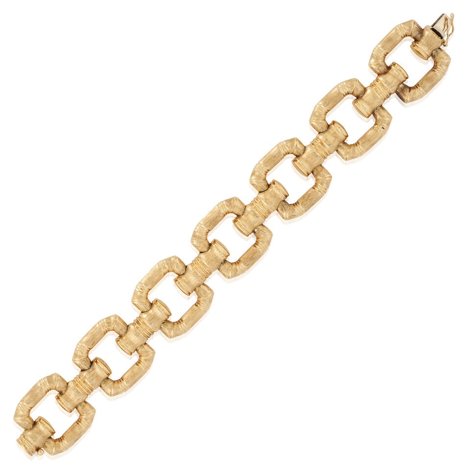 AN 18K GOLD BRACELET, ITALY (1 of 5)