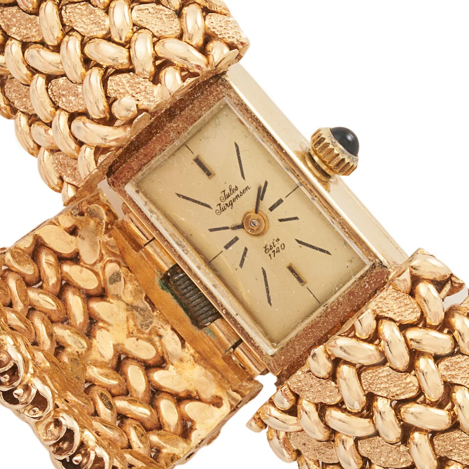 A 14K GOLD COVERED WRISTWATCH - 5