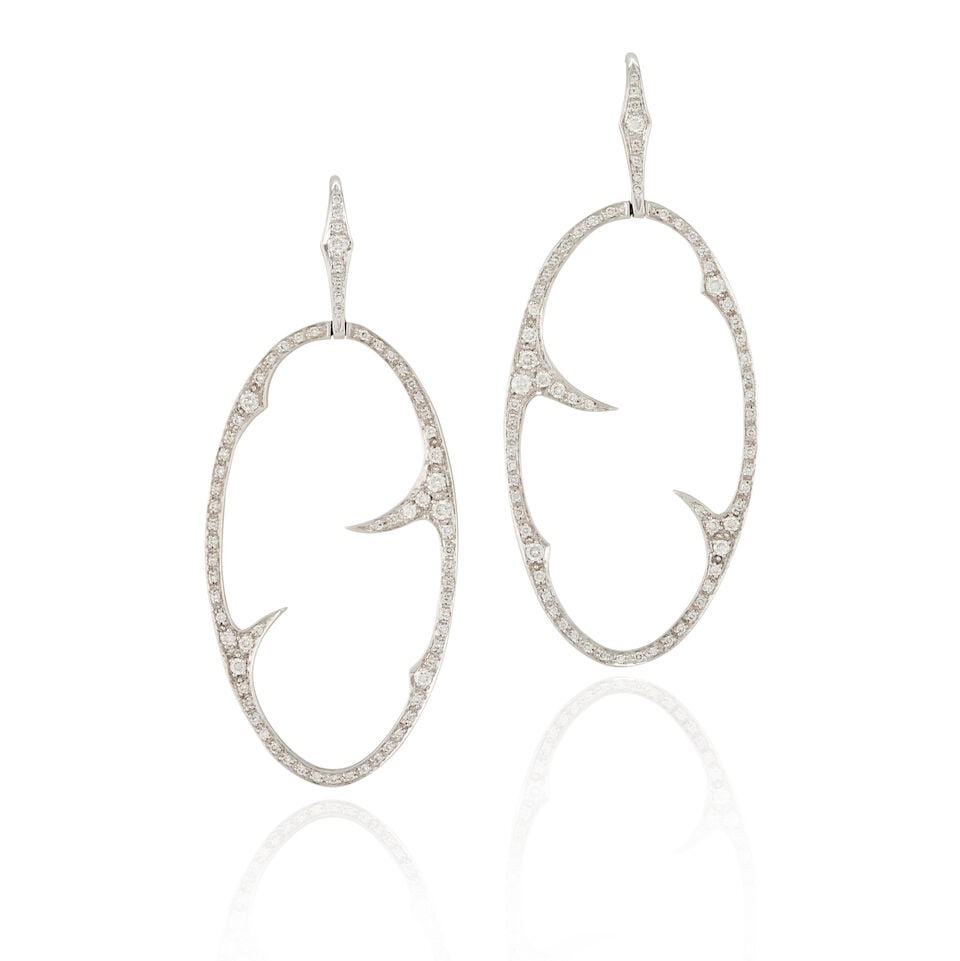 STEPHEN WEBSTER: A PAIR OF 18K GOLD AND DIAMOND EARRINGS (1 of 4)