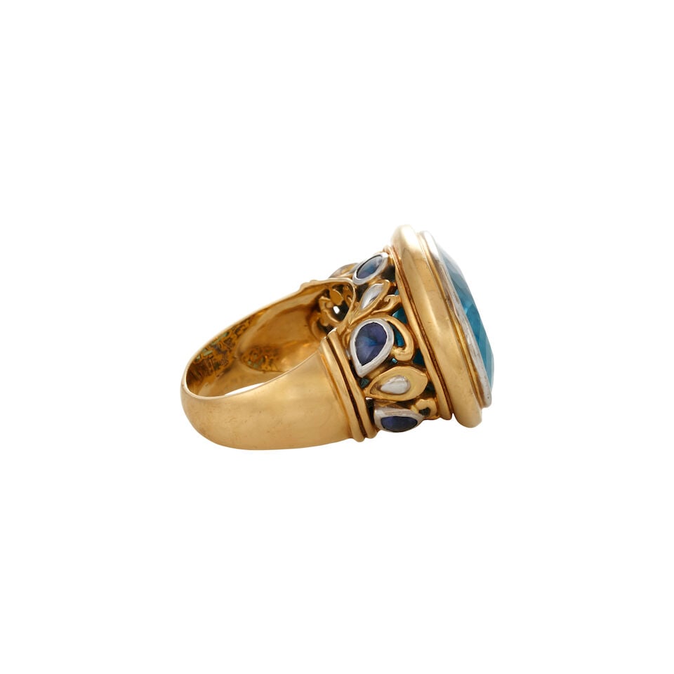 JOHN HARDY: AN 18K GOLD GEM-SET RING - 5