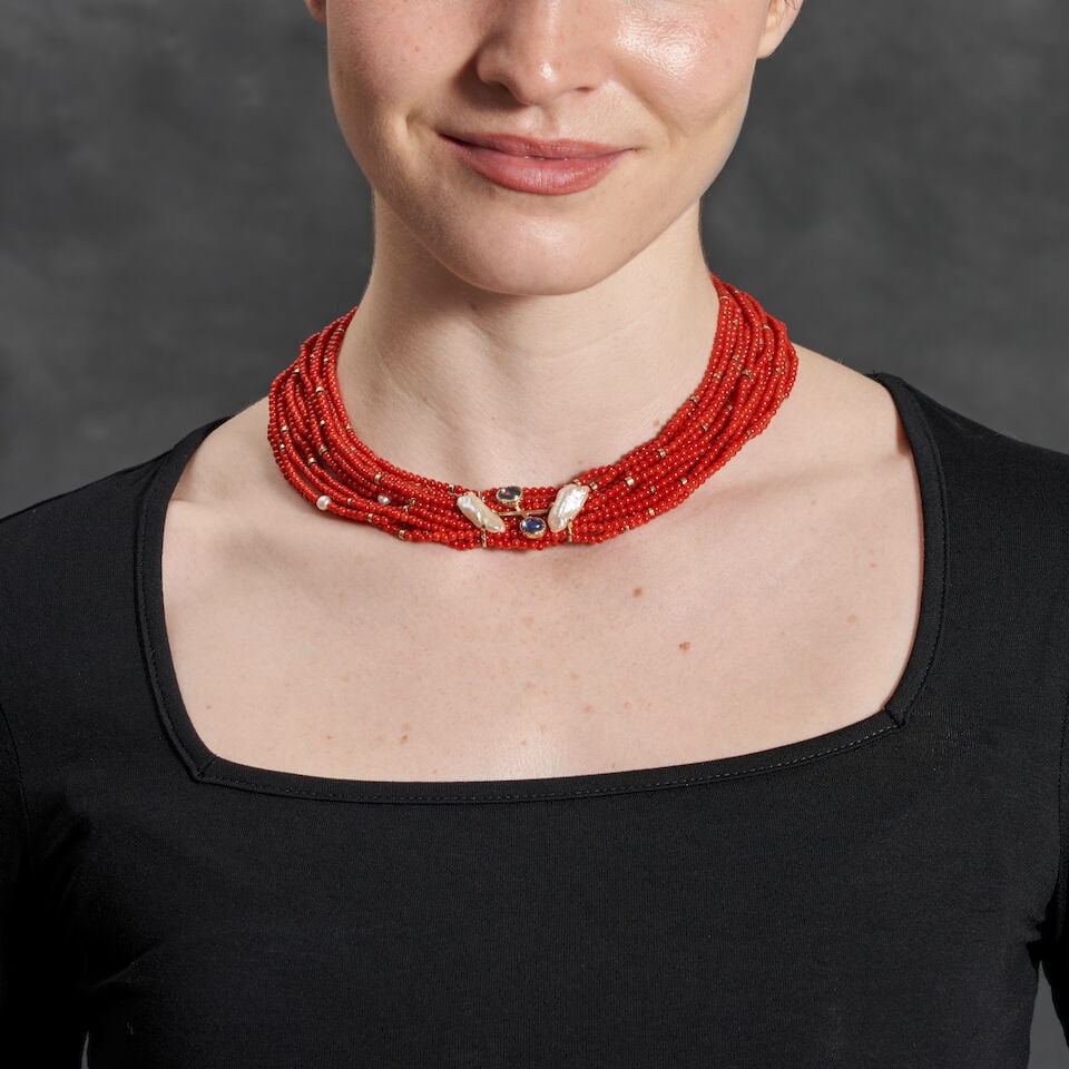 GAIL BIRD & YAZZIE JOHNSON: A 14K GOLD, CORAL, AND BAROQUE PEARL NECKLACE - 2