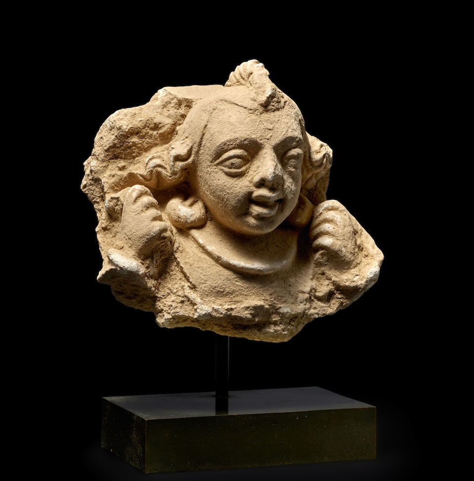 A STUCCO FIGURE OF A MALE ADORANT ANCIENT REGION OF GANDHARA, CIRCA 4TH CENTURY - 2